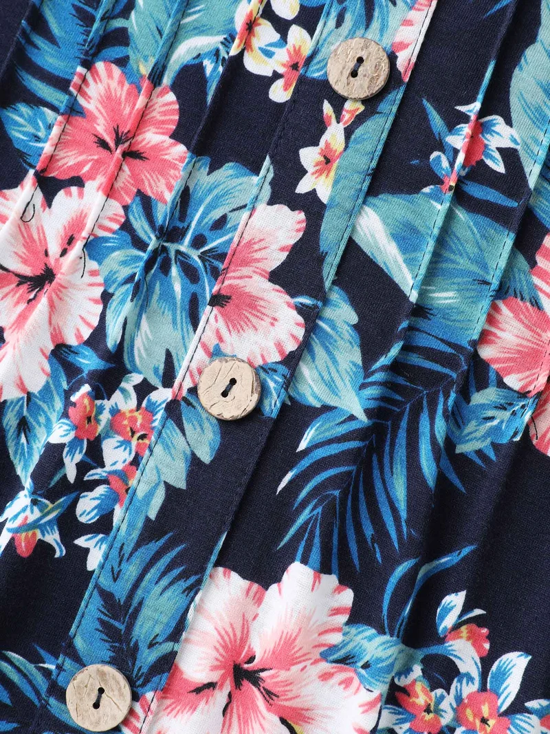 Large Flower Print Toothpick Pleat T-Shirt