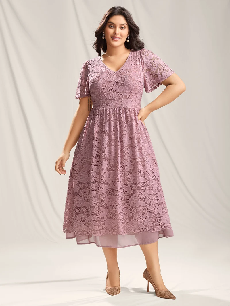 Romantic Lace Cinched Waist Maxi Dress
