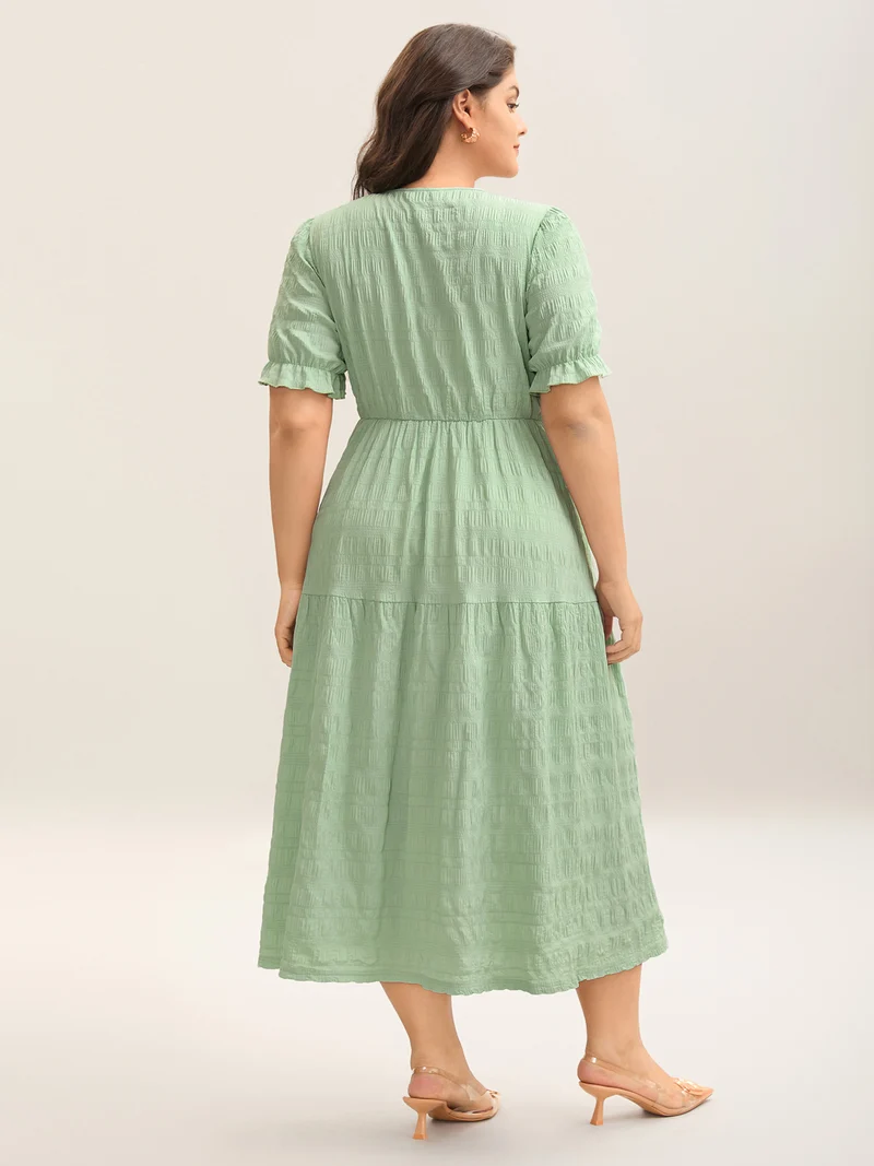 Textured Shirred Bodice Pockets Maxi Dress