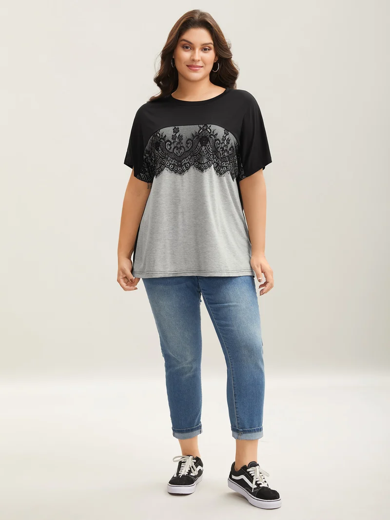 Lace Design Color Contrast T-Shirt