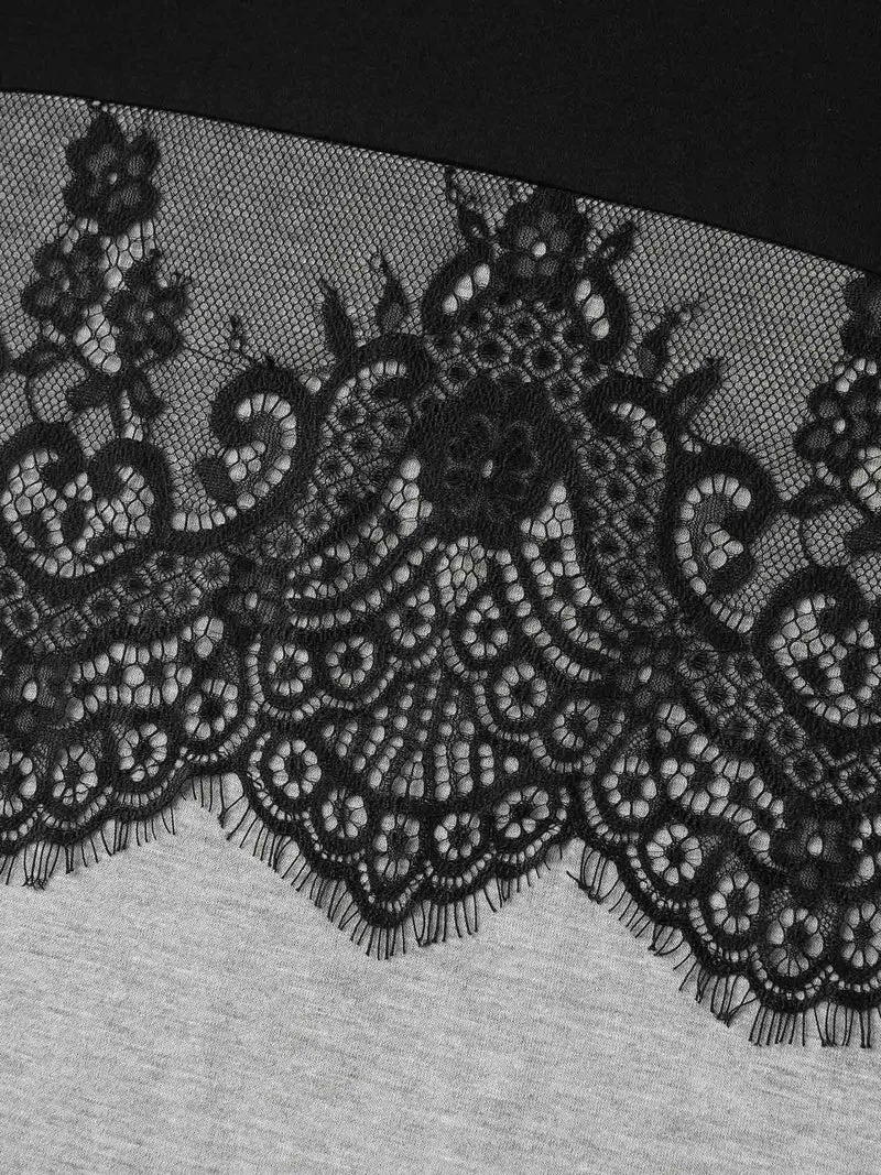 Lace Design Color Contrast T-Shirt
