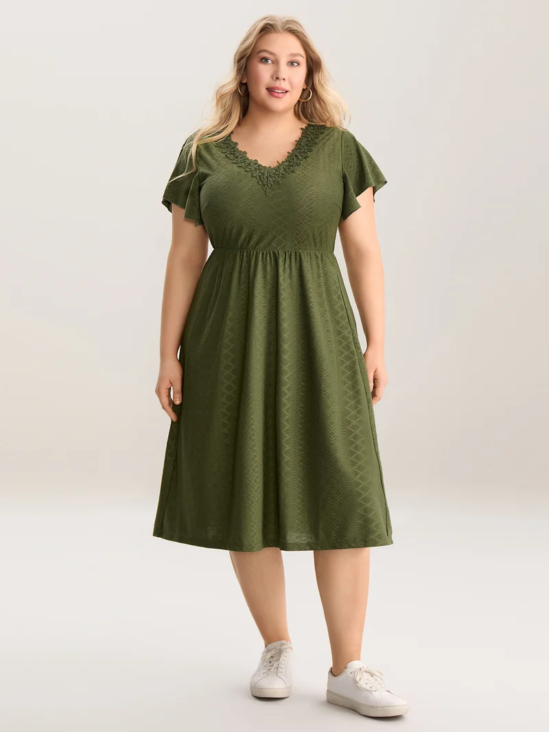 Textured Lace V-Neck Knit Midi Dress
