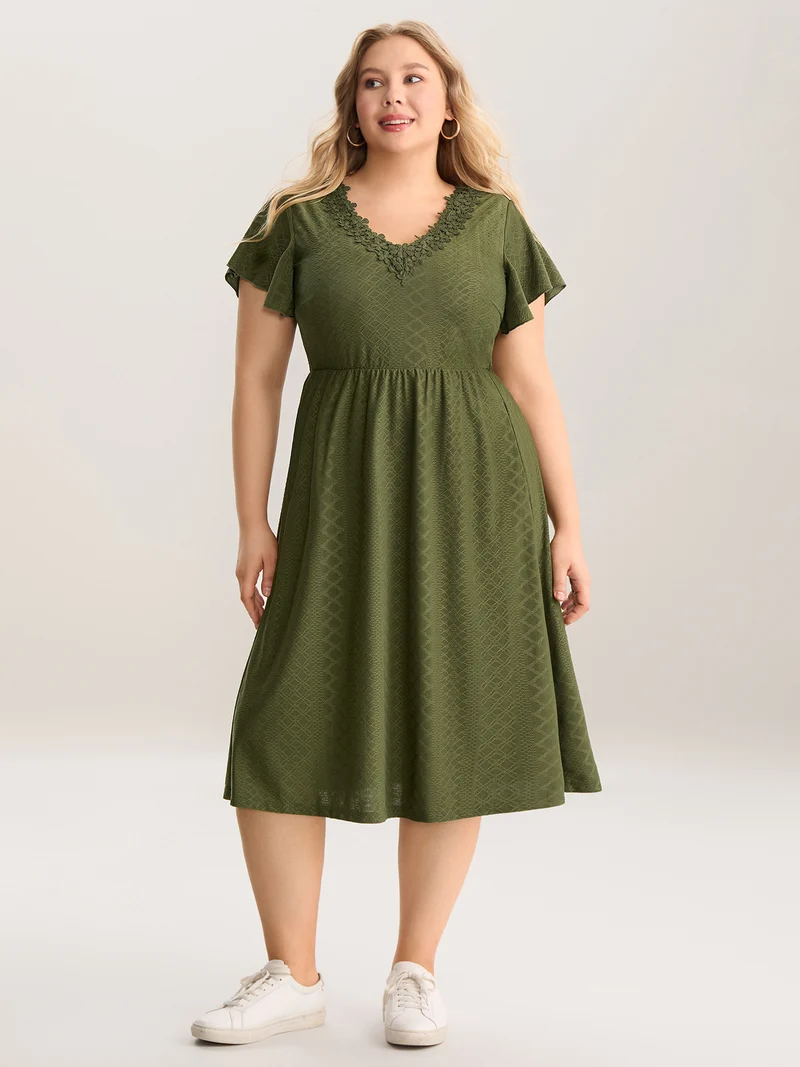 Textured Lace V-Neck Knit Midi Dress