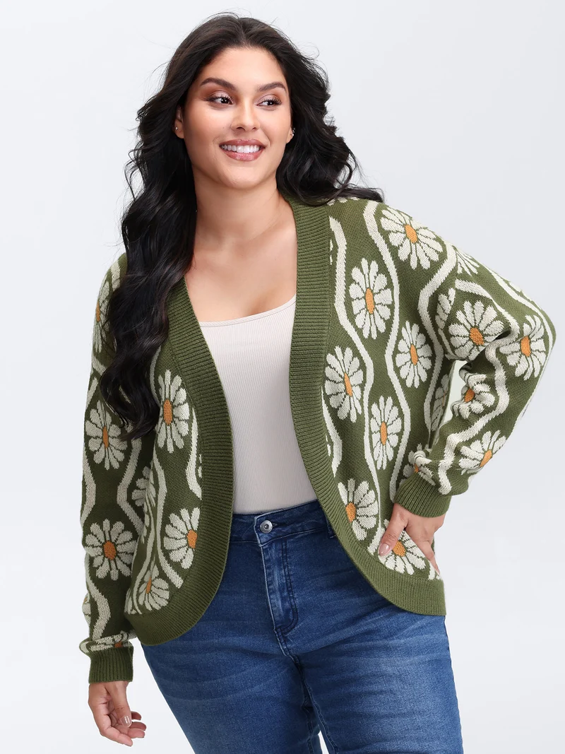 Floral Pattern Jacquard Arc Hem Knit Cardigan
