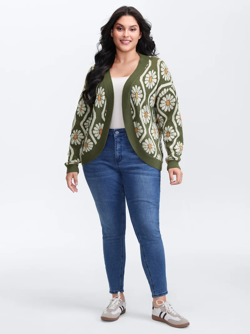 Floral Pattern Jacquard Arc Hem Knit Cardigan