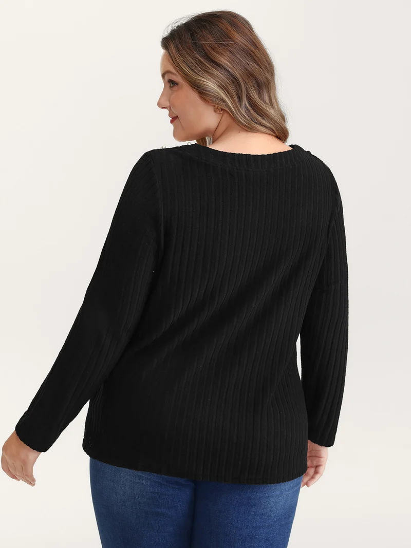 Bubble Beads Neck Cut-Out T-Shirt