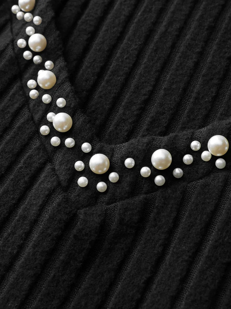 Bubble Beads Neck Cut-Out T-Shirt