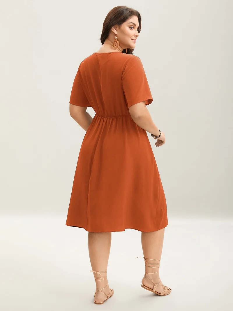 Floral Embroidered Waist-Cinched Midi Dress