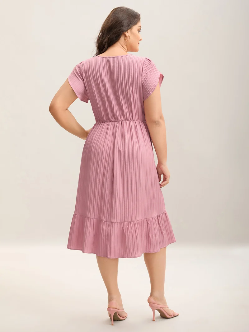 Textured Petal Sleeve Pockets Midi Dress