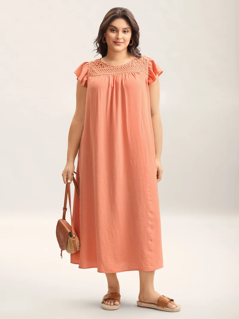 Textured Cut-Out Neck Pockets Maxi Dress