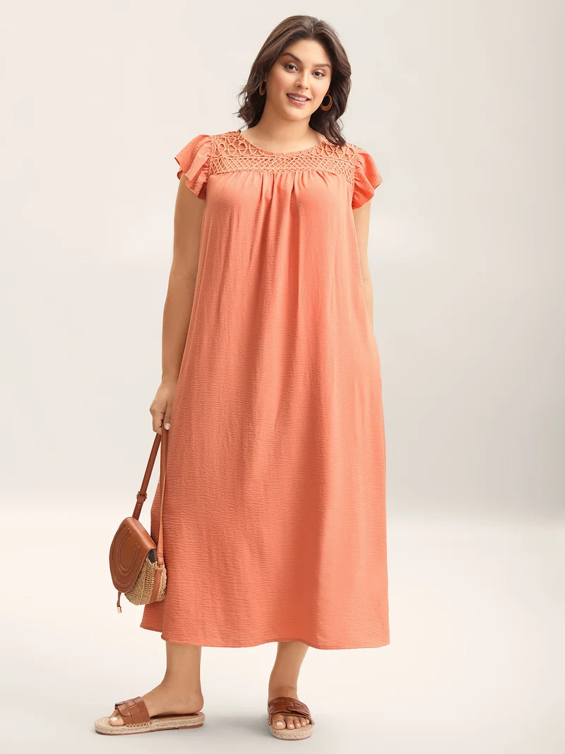 Textured Cut-Out Neck Pockets Maxi Dress
