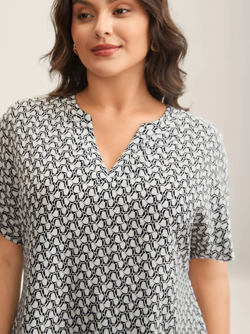 Geometric Print Notched Collar Blouse