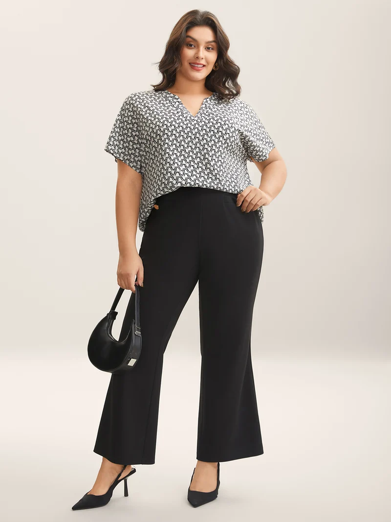 Geometric Print Notched Collar Blouse