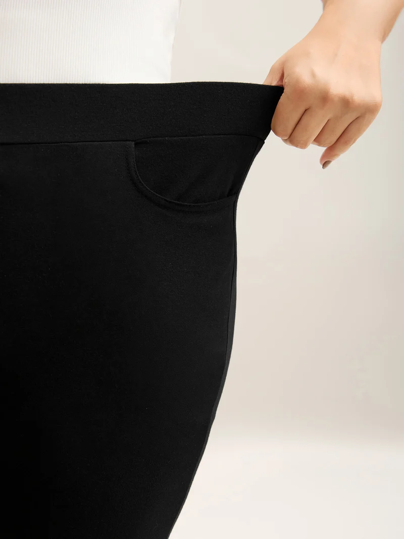 Stretchy Ruffled Hem Cropped Pants