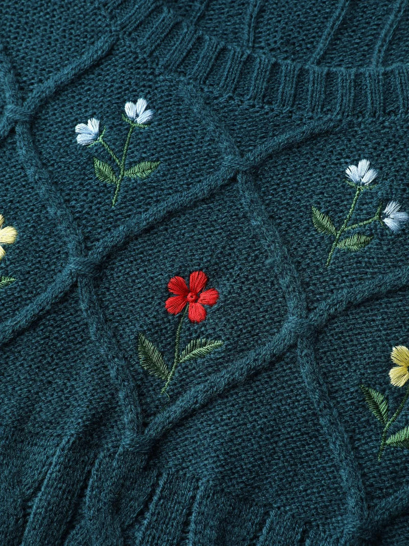 Floral Embroidered Cable Knit Pullover