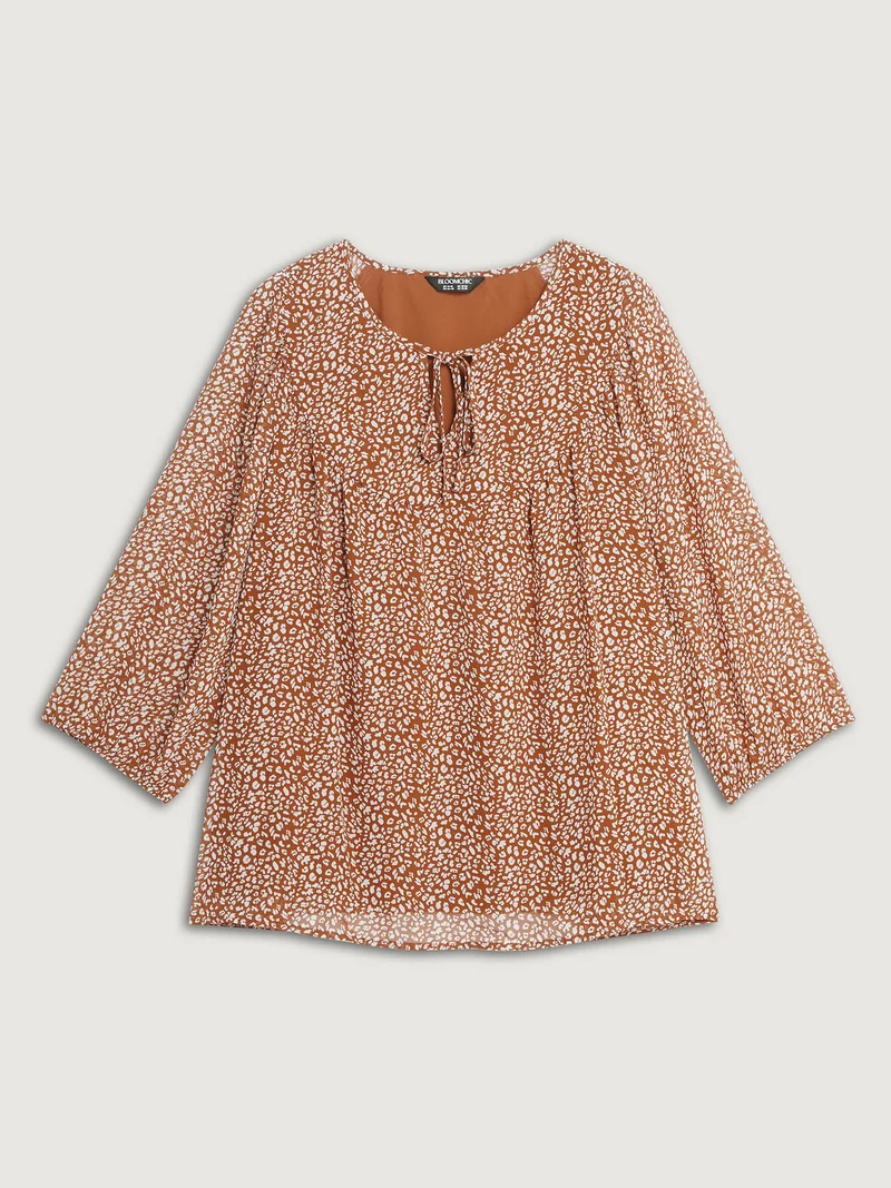 Floral Print Neck Cut-Out Shirred Blouse