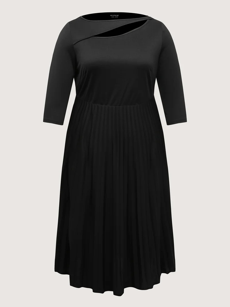 Neck Cut-Out Pleated Stretchy Midi Dress