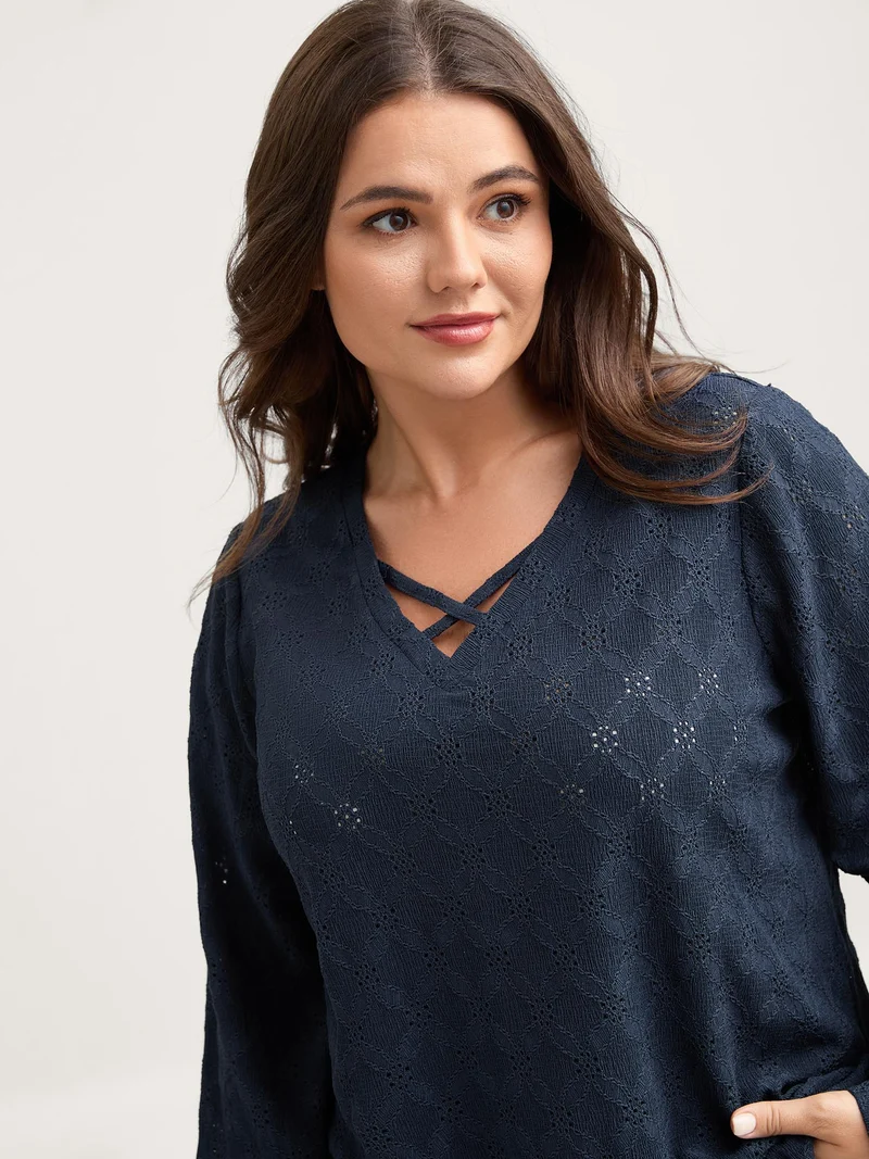Stretchy Cross-Tie Textured T-Shirt