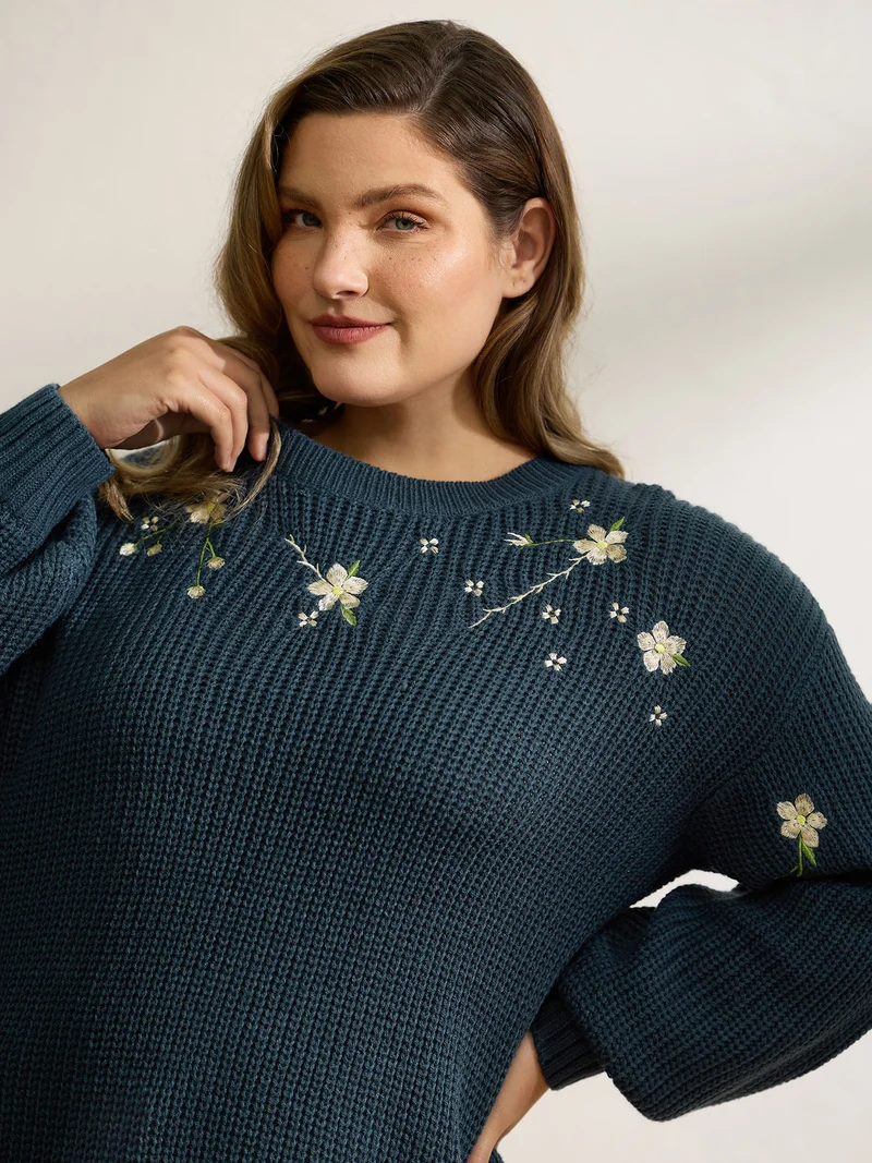 Floral Embroidery Textured Relaxed-Fit Pullover