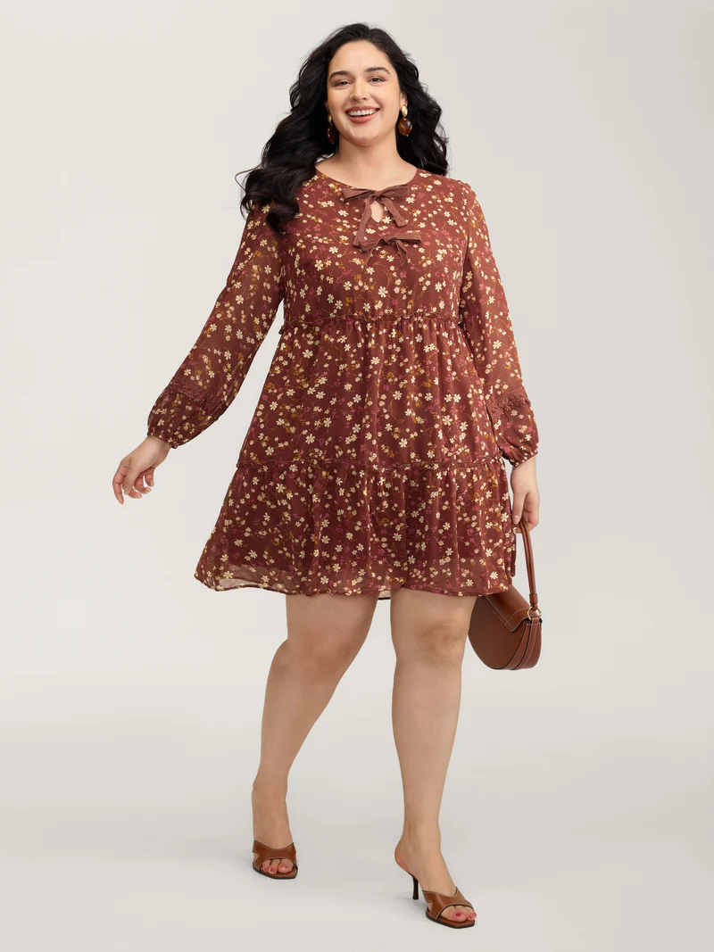 Bowknot Neckline Lace Trim Knee-Length Dress