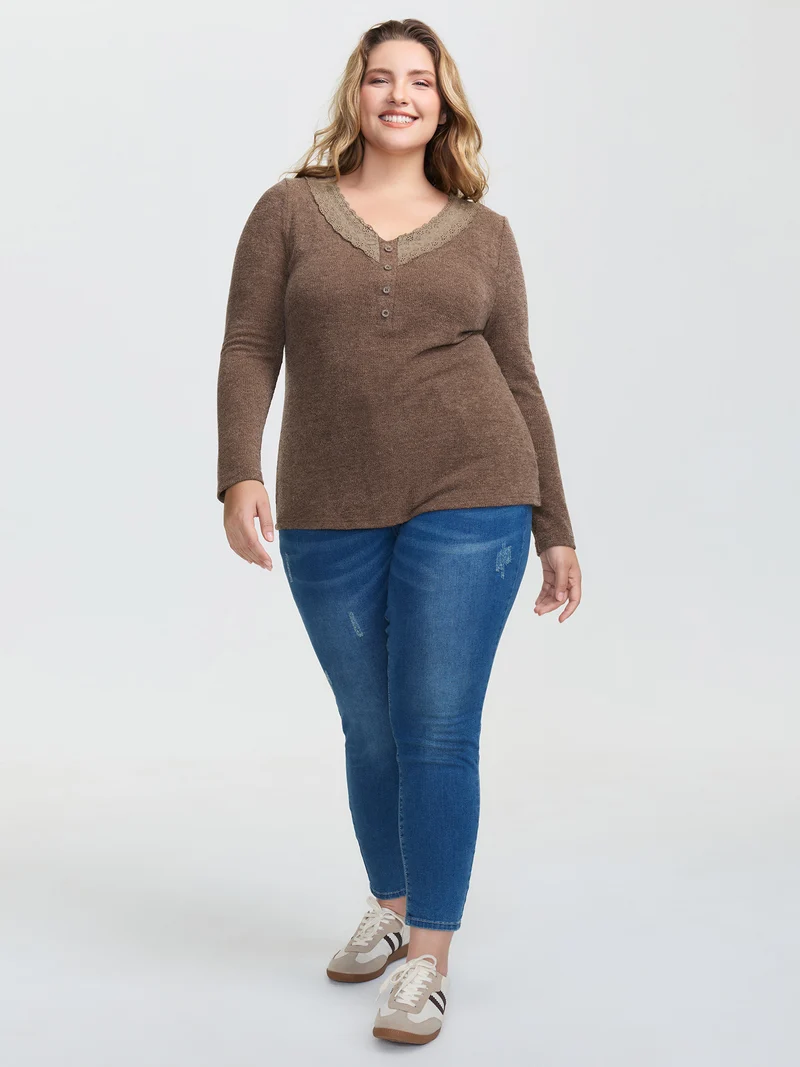 Lace Trim V-Neck Stretchy T-Shirt