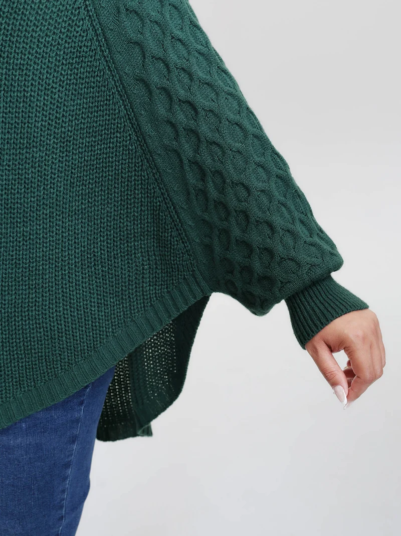 Curvy Hem Bat-Wing Sleeve Pullover