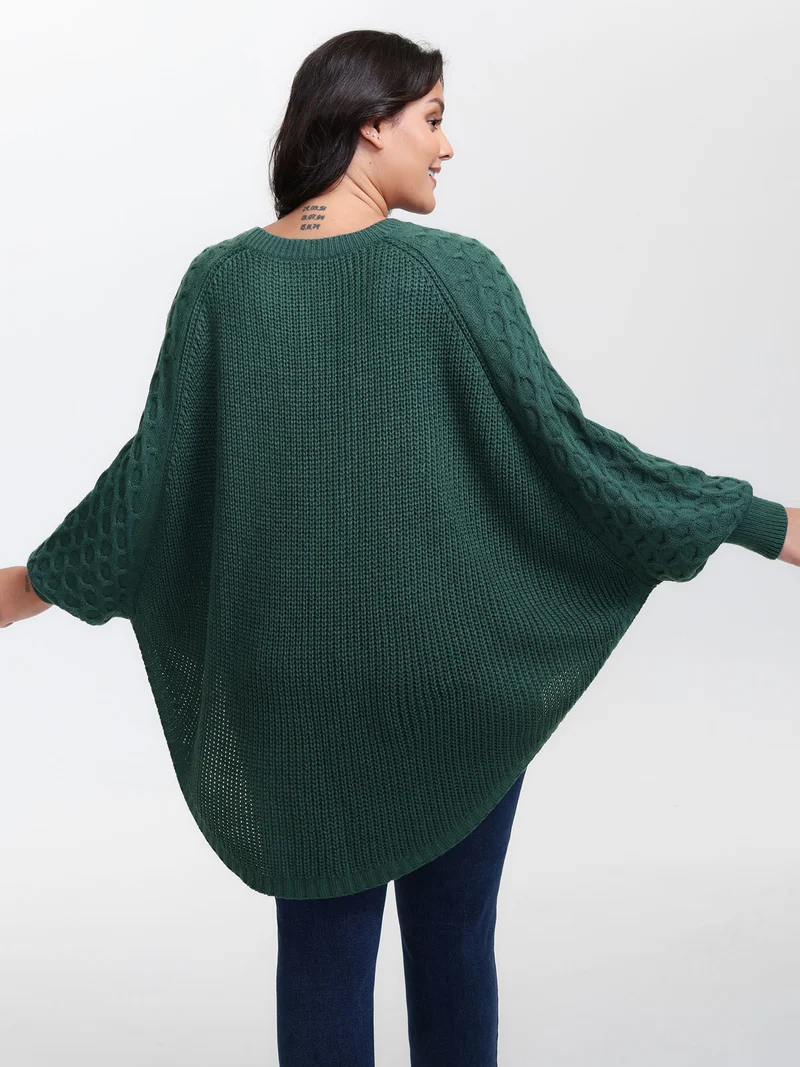 Curvy Hem Bat-Wing Sleeve Pullover