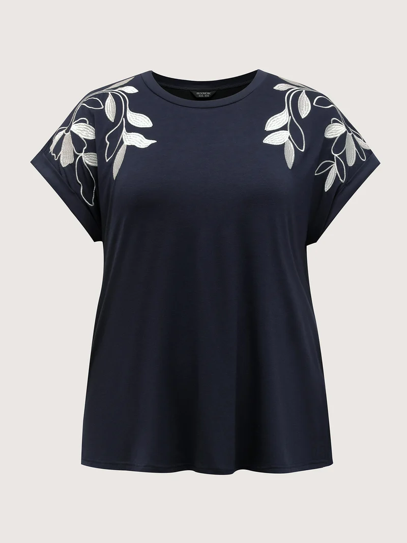 Leaf Embroidery Round Neck Split T-Shirt