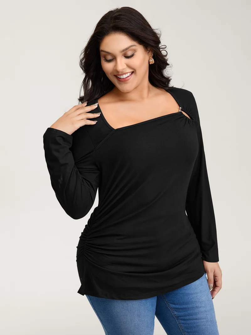 Stretchy Fitted Cut-Out Solid T-Shirt