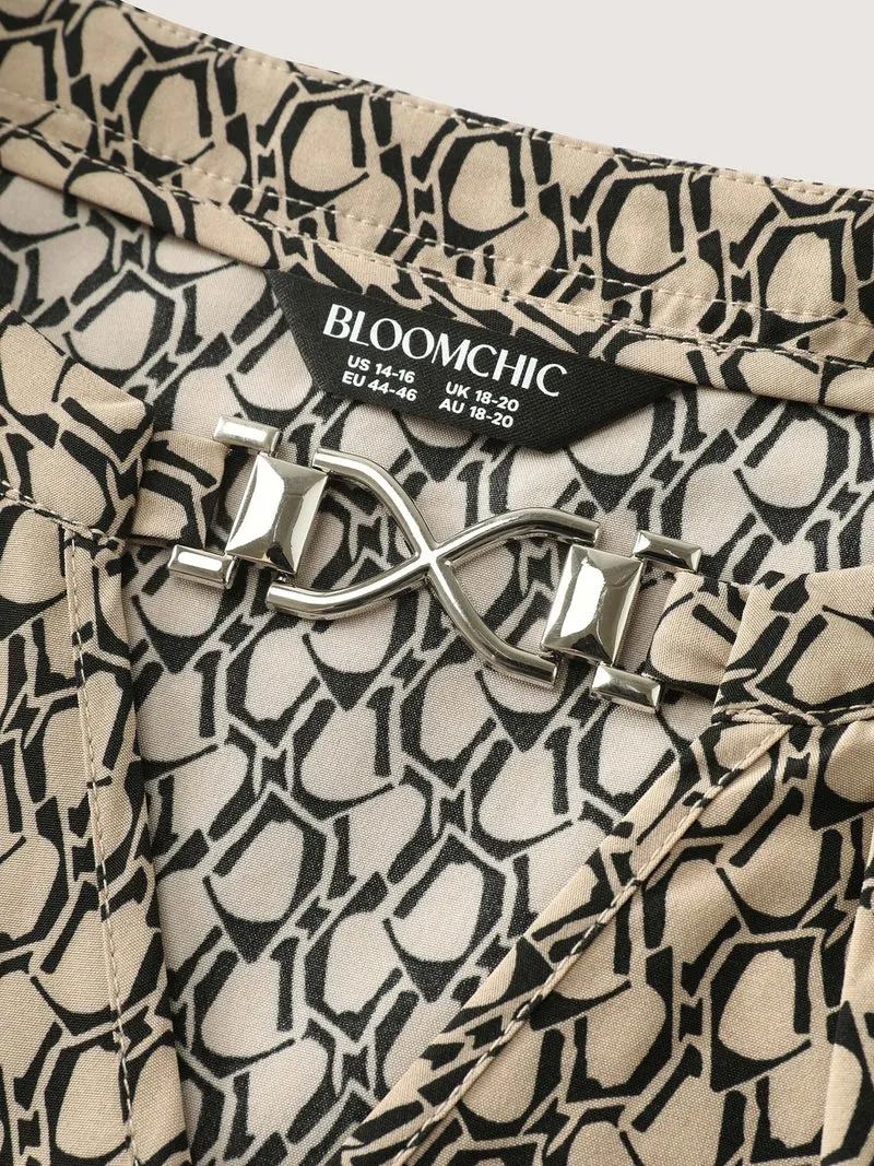 Retro Geometric Print Metallic Detail Blouse