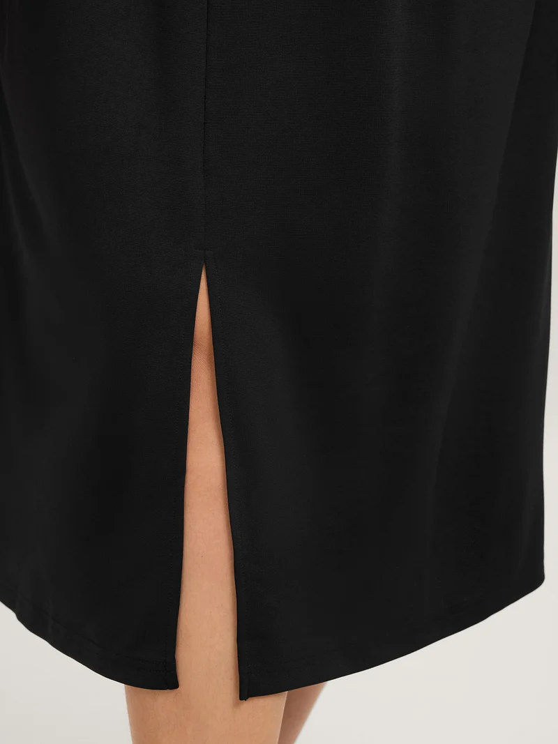 Stretchy Waist Pleated Midi Dress