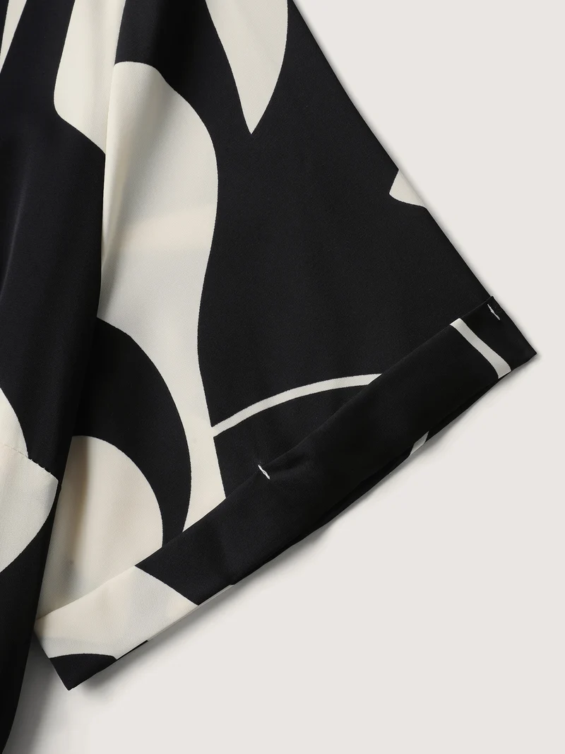 Geometric Print Waist-Tie Midi Dress