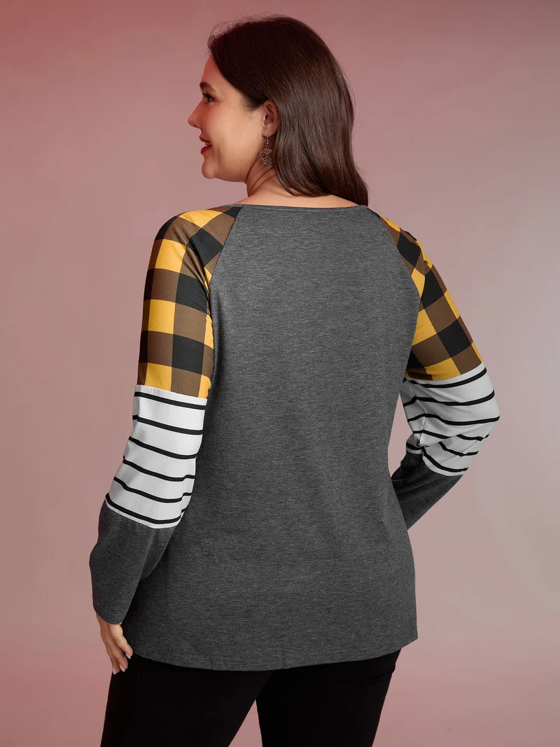 It's Fall Y'all Print T-Shirt