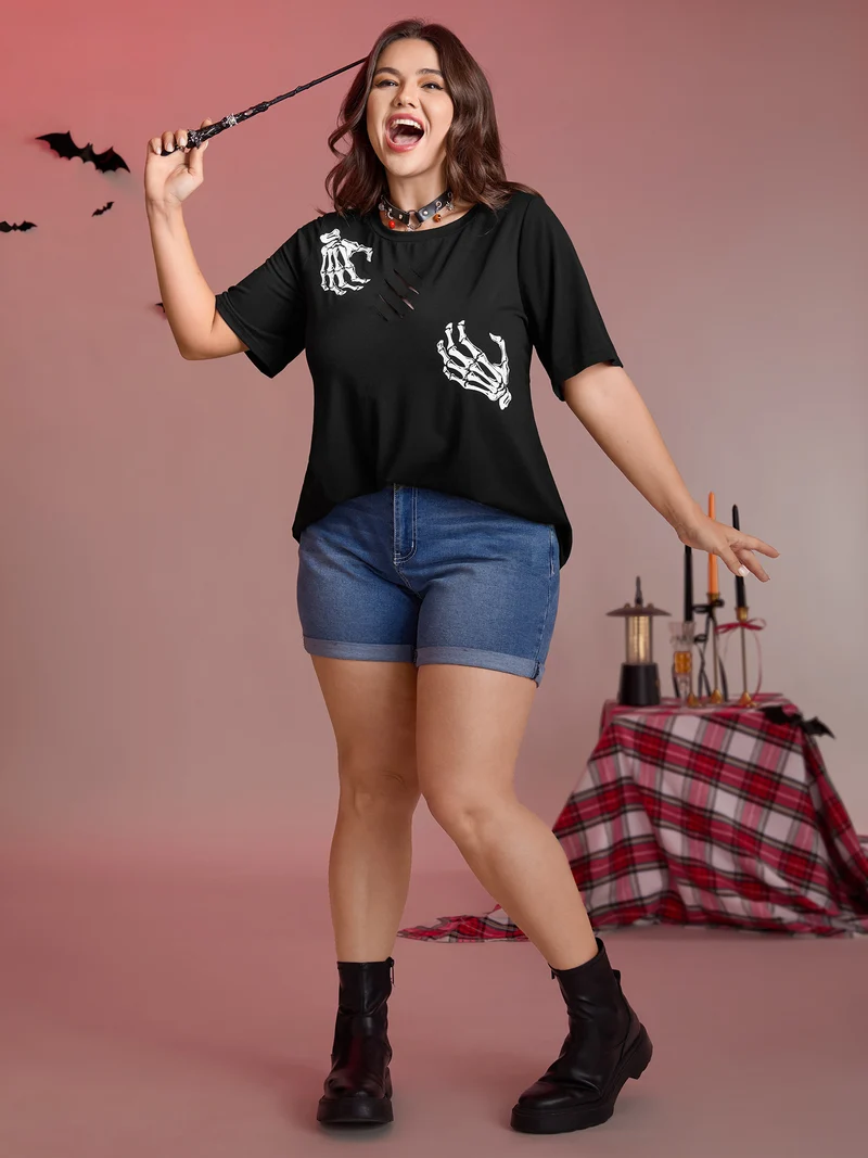 Skeleton Hands Print Cut-Out Solid T-Shirt