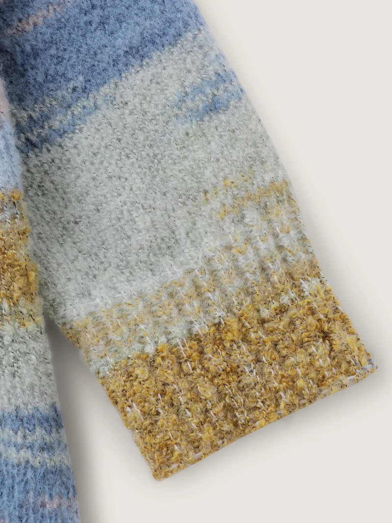 Tissue Textured Color Gradient Pullover