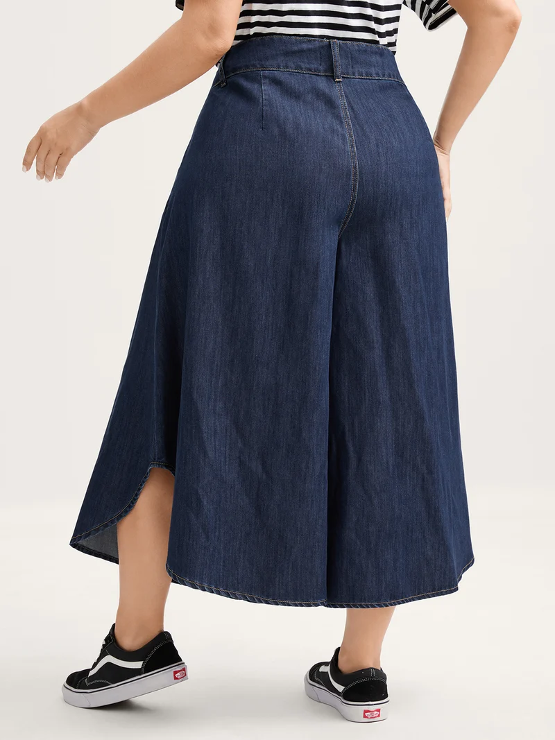 Wavy Hem Detail Wide-Leg Jeans