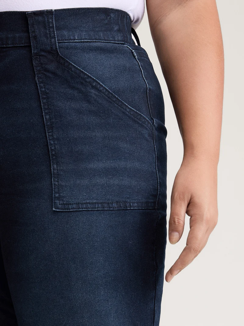 Supersoft Front Pockets Straight-Leg Mid-Rise Jeans