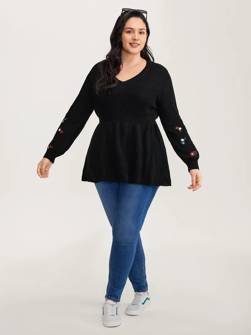 Embroidered Sleeve Stretchy Cinched-Waist Pullover