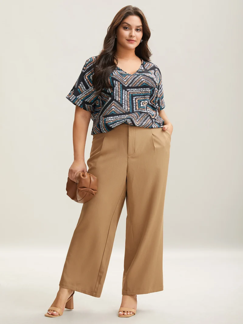 Geometric Print V-Neck Relaxed Fit Blouse