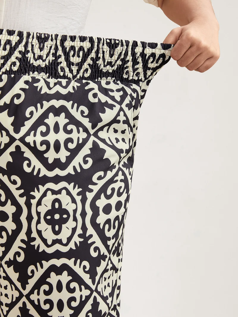 Ornate Print Contrast Hem Straight Leg Pants