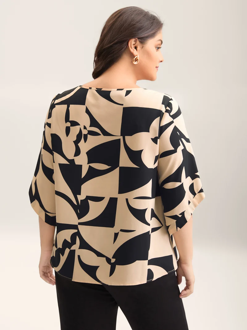 Geometric Pattern Tab Sleeve Flowy Blouse