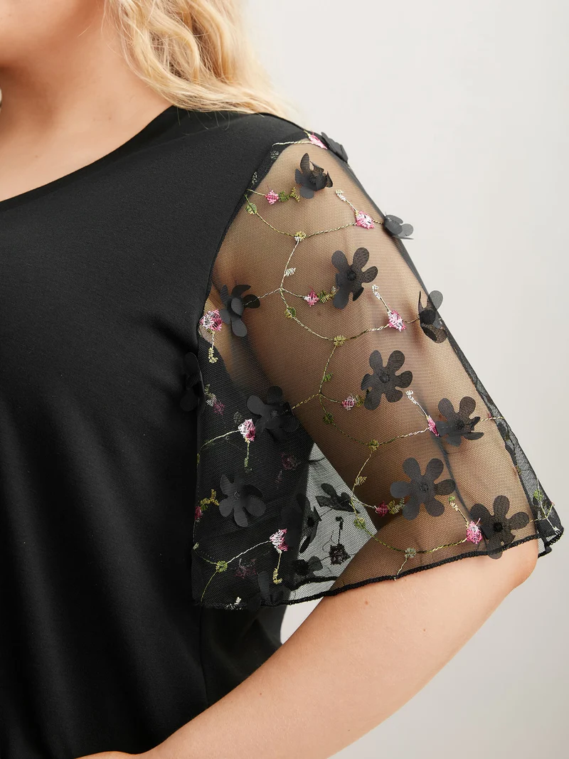 Sheer Mesh Sleeve Stretchy T-Shirt