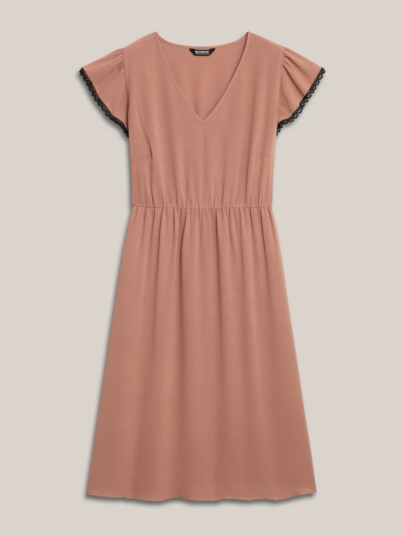 Contrast Lace Flutter Sleeve Breezy Midi Dress