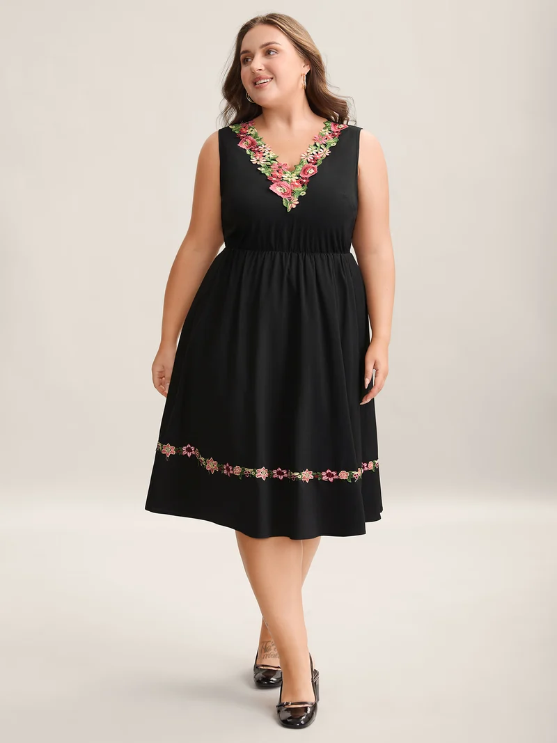 Woven Plain Floral Neckline Sleeveless Midi Dress