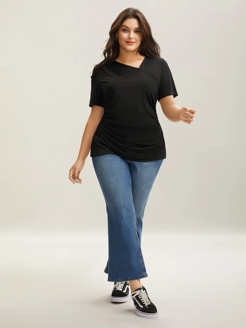 Asymmetrical Neckline Curved Hem Plain T-Shirt