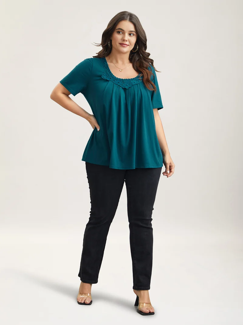 Lace Trim Pleated Round Neck T-Shirt