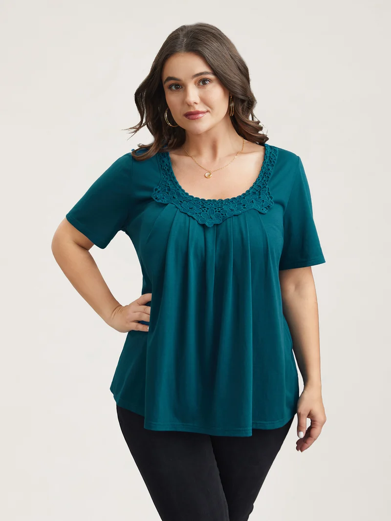 Lace Trim Pleated Round Neck T-Shirt