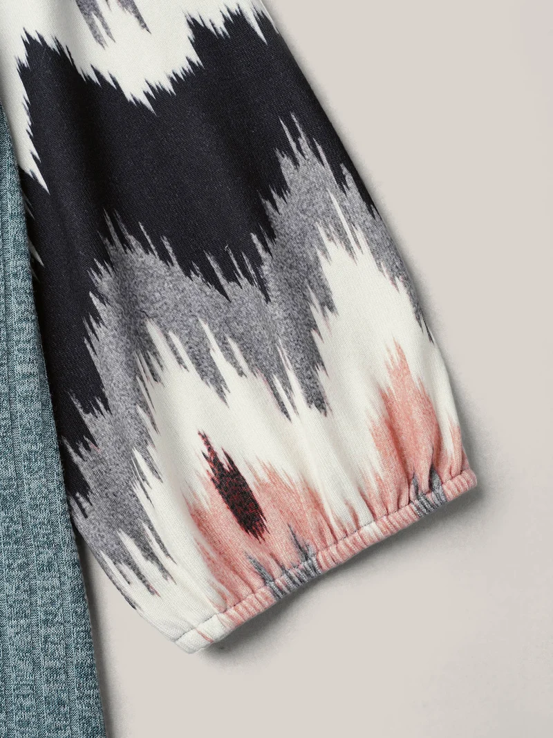 Textured Spliced V-Neck T-Shirt