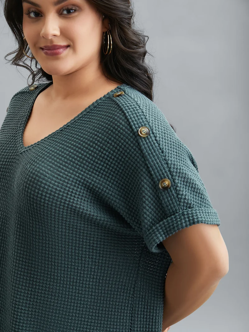 Stretchy Buttons Fitted Waffle Knit T-Shirt