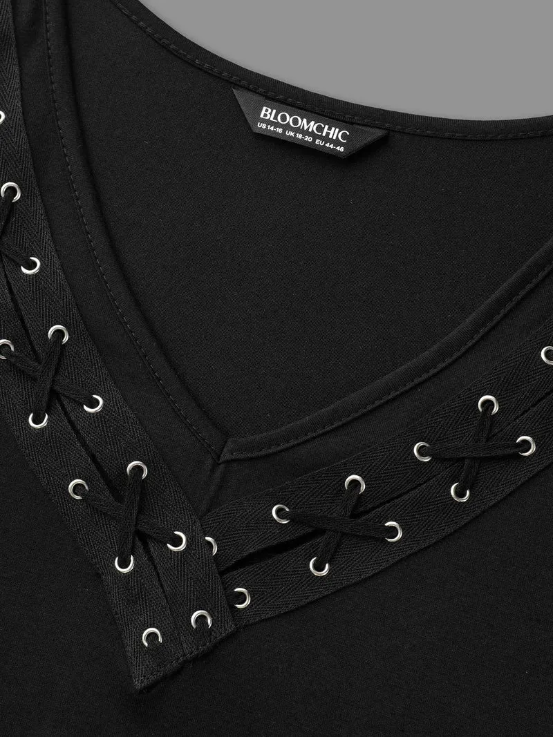 Stretchy V-Neck Hollow Fitted T-Shirt